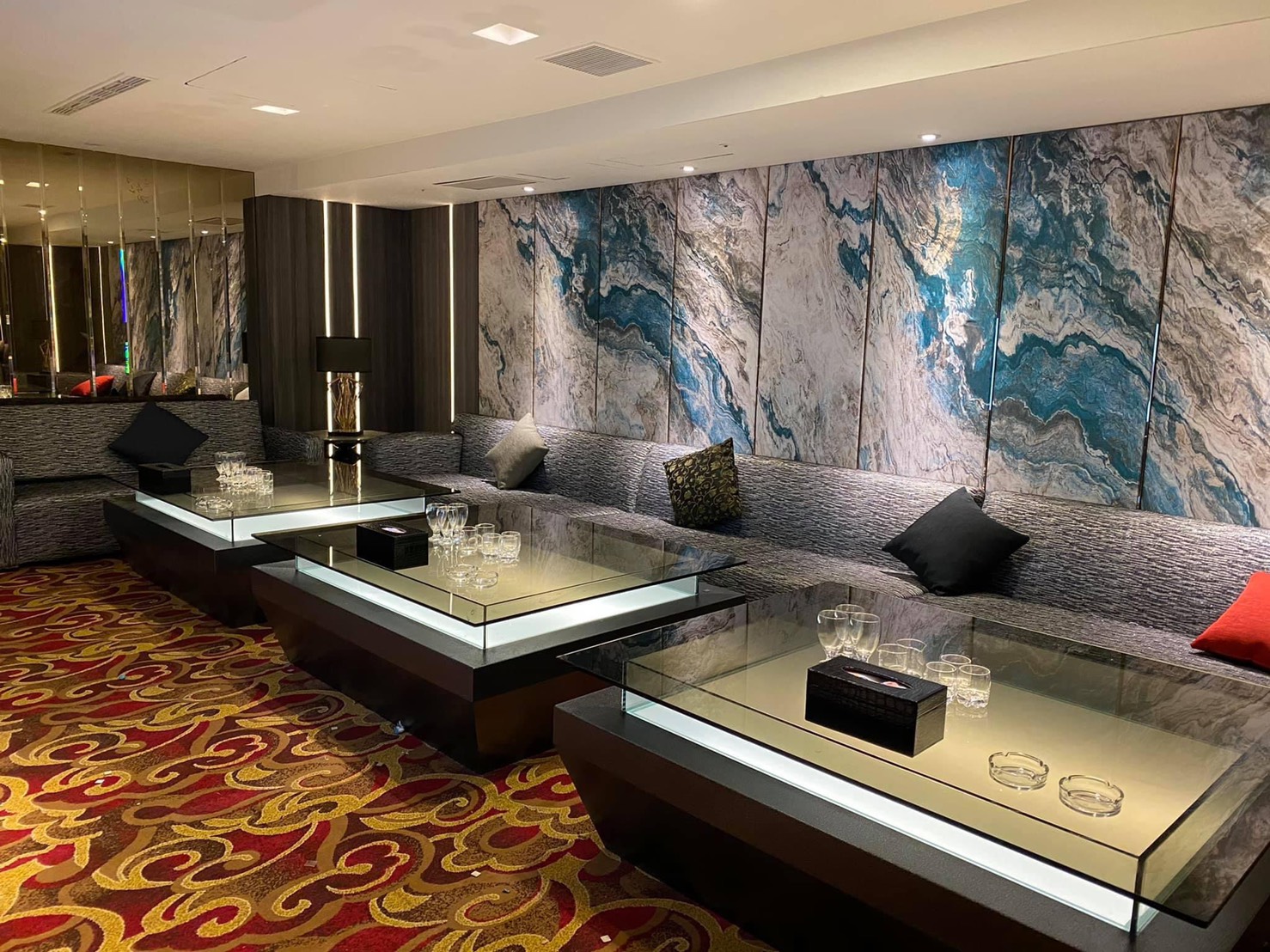 特蘭斯酒店包廂